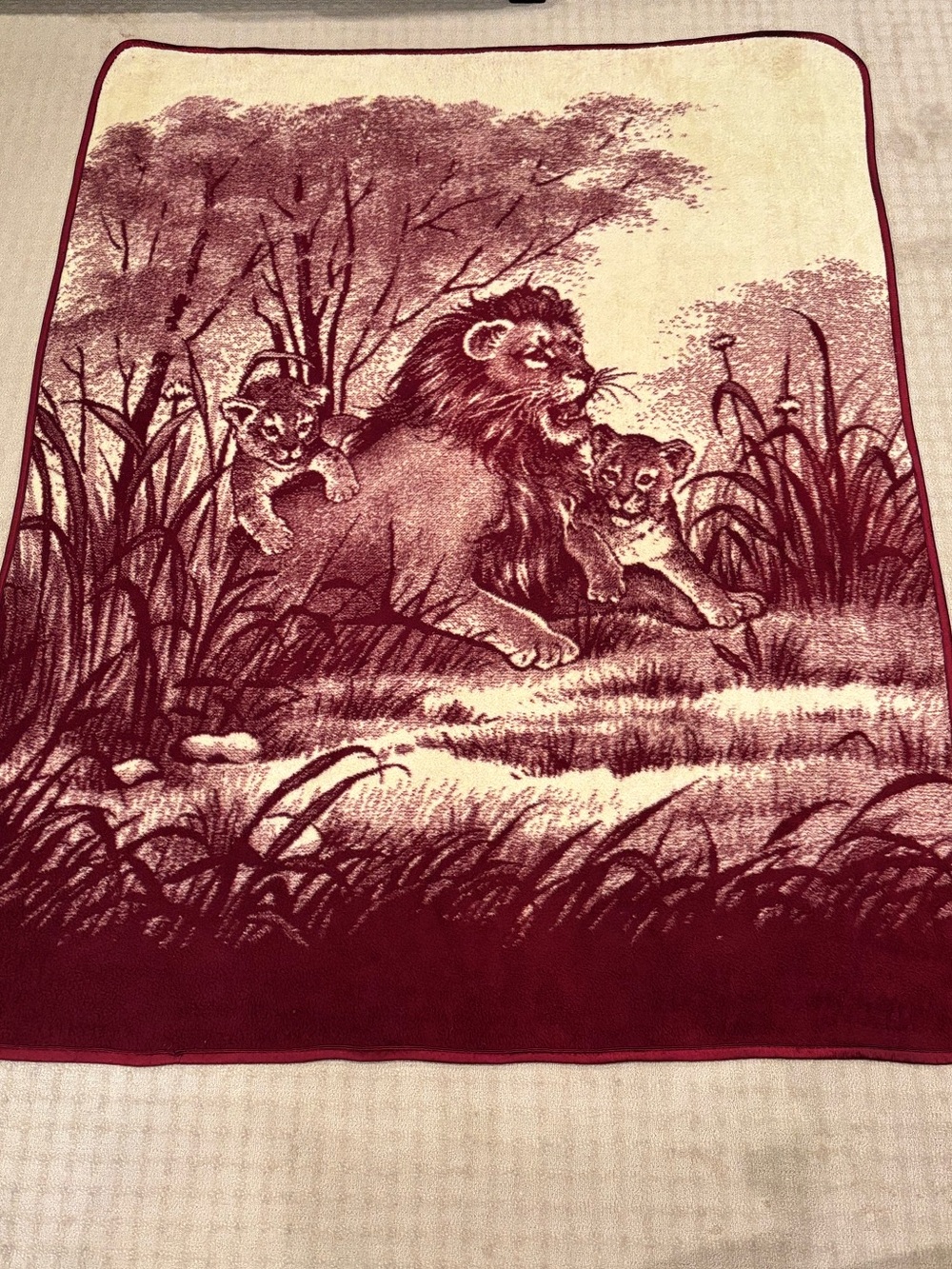 Rare San Marcos w tag Burgundy Maroon  Cream Lion/Cubs Vintage Queen Blanket
